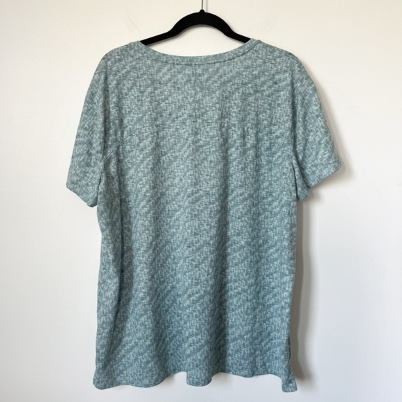 LL Bean Streamside SS Tee Light Green Geometric Womens Plus 2X Stretch Outdoor - Picture 3 of 9